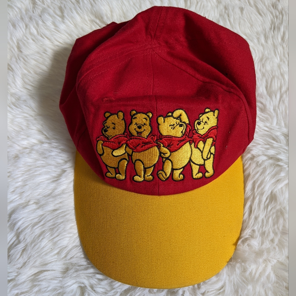 Vintage Walt Disney World Kids Winnie the Pooh Bear Baseball hat red yellow